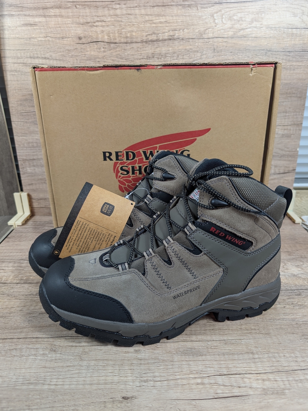 Red Wing 6670 Mens Waterproof Steel Toe EH Work Boots Brown Mens Size 11 E2 NEW
